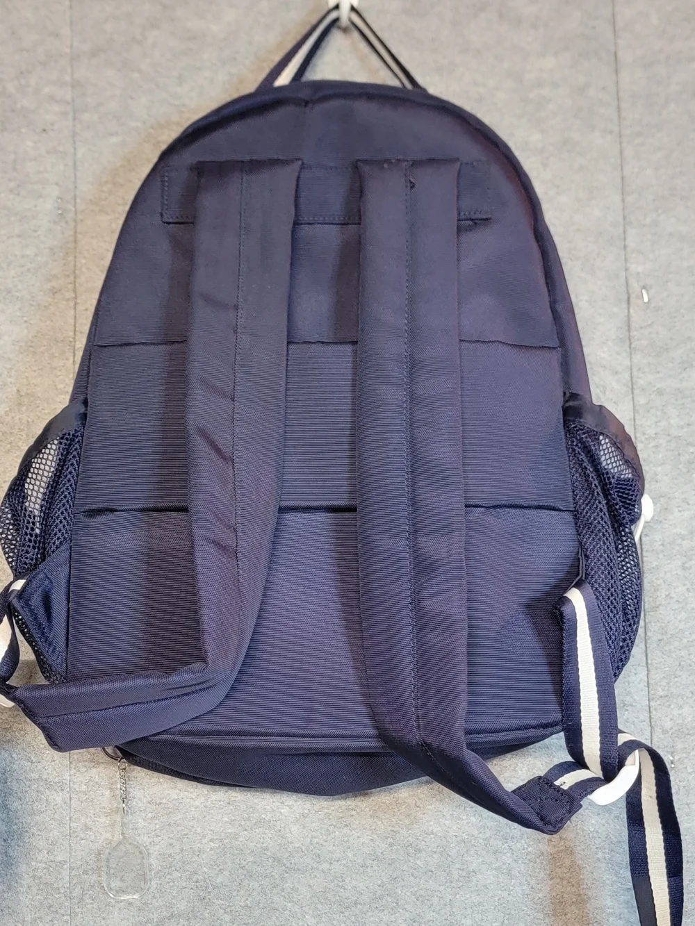Tommy Bahama paddle capacity